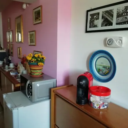 Terrazza&tavernetta Arcobaleno * Specchia
