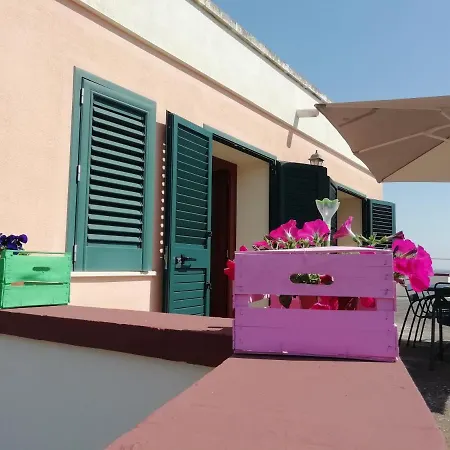 Pensjonat Terrazza&tavernetta Arcobaleno Specchia